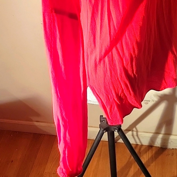 Michael Kors Woman's Long Sleeve Red With Gold Neckline Trim Blouse, Size: M - Picture 4 of 9